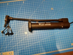 Велосипедный насос ручной с насадками West Biking 80 PSI мини насос для велосипеда мяча шин круга надувного матраса шариков компактный велонасос с креплением Черный 73573 фото от покупателей 5