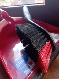 Набор для уборки Vileda 2в1: совок с короткой ручкой + щетка Vileda Dustpan (4023103172326)