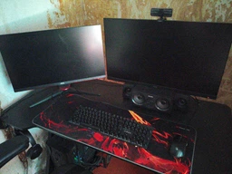 Компьютерный стол GamePro GD012 Black фото от покупателей 7