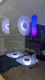 Видеокарта Gigabyte Nvidia GeForce RTX 5070 WINDFORCE OC SFF 12G (GV-N5070WF3OC-12GD) фото от покупателей 18