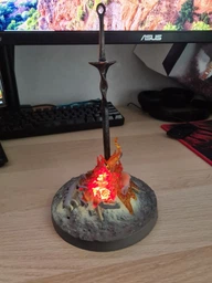 Фигурка Dark Souls Дарк Соулс Тёмные души Bonfire and Sword Костер и меч, 23 см с подсветкой (DS 0010) фото от покупателей 2