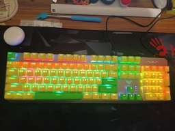 Набір кейкапів Hator Green Lime PBT keycaps ESC/SPACE/ENTER/R.SHIFT/ARROWS (HTS-710) фото від покупців 6