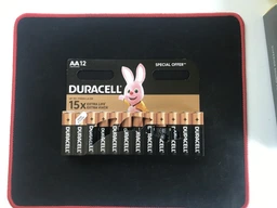 Батарейки Duracell 12 штук AA пальчиковые батареи щелочные Дюрасел