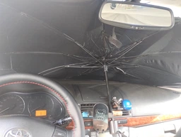 Автомобильный солнцезащитный зонт для лобового стекла SunShield