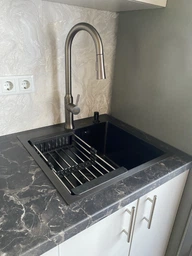 Мийка з нержавіючої сталі AQUAMILL 5050 з PVD покриттям чорна + змішувач з висувною лійкою + дозатор + решітка фото від покупців 8