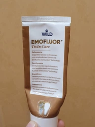 Профессиональная зубная паста Dr. Wild Emofluor Pro Twin Care с двойной защитой от эрозии и уменьшения повышенной чувствительности зубов 75 мл (7611841701488)