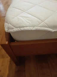 Наматрасник Sleepingg 180х200 см Защитный стёганый антиаллергенный с резинками по углам, микрофибра, белый (4820227285372)