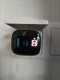 Сетевое ЗУ Gembird TA-UC-PDQC30LCD-BK-01, 1 USB-A (QC3.0 18W) + 1 Type-C (PD20W), LCD, черный фото от покупателей 3
