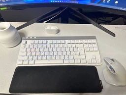 Клавиатура беспроводная Logitech G515 TKL Lightspeed GL Tactile RGB Wireless/Bluetooth/USB Black (920-014075) фото от покупателей 5