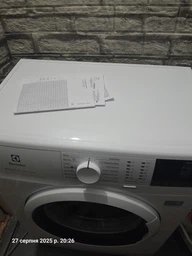 Стиральная машина Electrolux серии PerfectCare 600 EW6S406WU, фронтальная, узкая, 6 кг, 1000, A+++, 38 см, дисплей, белый фото от покупателей 6