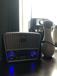 Радіоприймач Golon RX-455S + Bluetooth та сонячною панеллю FM, AM, SW USB/microSD power bank LED-ліхтарик Ретро-дизайн Сірий фото від покупців 5