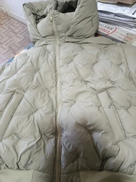 Куртка жіноча зимова з плащівки з принтом та вишивкою прямого крою зі зйомним капюшоном Seventeen 2XL-3XL Чорна 2212.6124