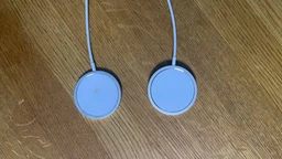 Магнитная беспроводная зарядка для айфон MagSafe 15W Type C зарядное устройство для Apple iPhone 17 16 15 14 13 12 11 Х 8 AirPods 4 3 2 LEXEGO BZU3MSC/B Black фото от покупателей 8