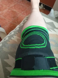 Наколенник для суставов спортивный компрессионный Knee Support KS-001, ортопедический бандаж для фиксации коленного сустава при травмах, спорте, реабилитации, эластичный фиксатор размер XXXL Серый с зеленым, KS-001-XXXL