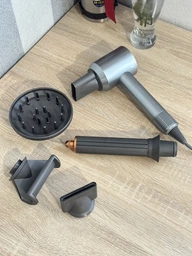 Фен для волос с 6 магнитными насадками Super Hair Dryer 1600Вт, фен-стайлер 6в1 для сушки и укладки волос с 3 температурными режимами и 3 скоростями, компактный фен для создания причесок DS1805-Rose фото от покупателей 3