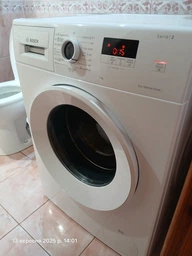 Стиральная машина полногабаритная Bosch Serie 2 WGE02200BY