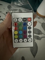 Аккумуляторный ночник с USB зарядкой LED RGB лампа в спальню Villa Volance с пультом, смена 13 цветов, регулировка яркости белая + желтая фото от покупателей 11