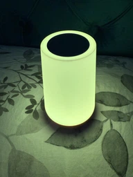 Аккумуляторный ночник с USB зарядкой LED RGB лампа в спальню Villa Volance с пультом, смена 13 цветов, регулировка яркости белая + желтая фото от покупателей 10