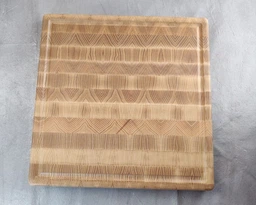 Кухонна дошка обробна торцева для нарізання 30х30х3 см Wood Wedge фото від покупців 1