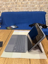 Чехол-клавиатура для планшета Logitech Combo Touch для Apple iPad (10th gen) Oxford Grey (920-011382) фото от покупателей 1