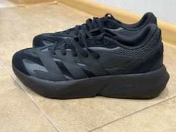 Чоловічі кросівки Adidas Lightblaze IH8607 46 (11UK) 29.5 см Gretwo/Grethr/Ironmt (4067888401776) фото від покупців 1