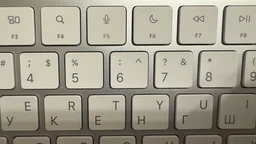 Клавиатура беспроводная Apple Magic Keyboard with Touch ID UA Bluetooth/USB-C White (MXCK3UA/A) фото от покупателей 1