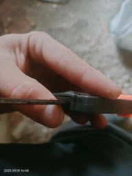 Струбцина швидкозатискна тригерна F-подібна, затискач до 103мм 670103 фото від покупців 1