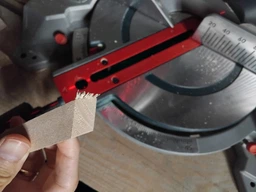 Торцовочная пила Bosch Professional GCM 216, 1300 Вт, диск 216х30мм, 4800 об.мин, Лазер +диск Optiline Wood (0601B33000) фото от покупателей 2