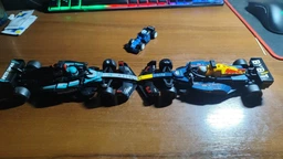 Конструктор LEGO Speed Champions Автомобиль для гонок Mercedes-AMG F1 W15 267 деталей (77244) фото от покупателей 1