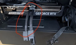 Видеокарта Gigabyte Nvidia GeForce RTX 5070 WINDFORCE OC SFF 12G (GV-N5070WF3OC-12GD) фото от покупателей 14