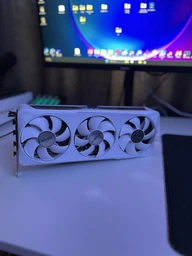 Видеокарта GF RTX 5070 12GB GDDR7 Eagle OC Ice Gigabyte (GV-N5070EAGLEOC ICE-12GD) фото от покупателей 7
