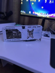 Видеокарта GF RTX 5070 12GB GDDR7 Eagle OC Ice Gigabyte (GV-N5070EAGLEOC ICE-12GD) фото от покупателей 6