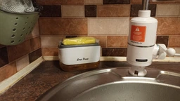 Дозатор для мийного засобу натискний з мочалкою Soap Pump, універсальний насосний органайзер-контейнер для рідкого мила і миючого для посуду, компактний економний диспенсер з губкою для кухні Біло-сірий, SP-001 фото від покупців 4