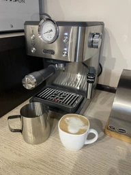 Кофеварка рожковая Delonghi Linea Classic EM450.M фото от покупателей 7