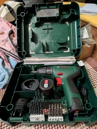 Шуруповерт Bosch EasyDrill 1200, 12В, 2х1.5Ач, ЗП, набір свердл і біт, кейс (0.603.9D3.007)