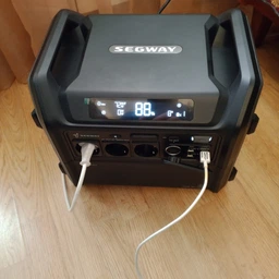 Зарядна станція Segway Cube 1000 / 2200 Вт / 1024 Вт⋅год / LiFePO4 (AA.13.04.02.0004) фото від покупців 7