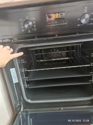 Електрична духова шафа Electrolux EOF3H50BK (6867774)