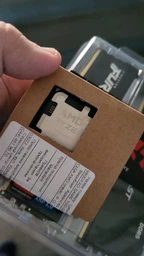 Процесор AMD Ryzen 7 9800X3D (100-000001084) (Socket AM5, 16T, 5.2 ГГц, Tray) фото від покупців 15