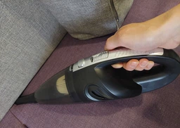 Пилосос автомобільний акумуляторний бездротовий 50 Вт Vacuum Cleaner, портативний ручний міні-пилосос з насадками та гнучким шлангом для прибирання авто, дому, меблів, клавіатури, Чорний, VAC-330 фото від покупців 3