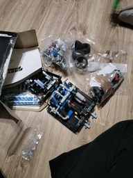 Конструктор LEGO Technic Двойной форсаж Автомобиль Nissan Skyline GT-R (R34) 1410 деталей (42210) фото от покупателей 1