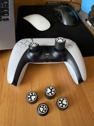 Силиконовые накладки на стики Paws 6в1 White/Black для геймпадов геймпадов Sony DualSense PS5 / DualShock PS4 / Xbox Series|One / Pro Controller [455862919] фото от покупателей 1