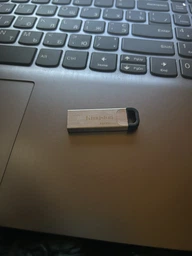 Флеш память USB Kingston DataTraveler Kyson 64GB USB 3.2 Gen1 Silver/Black (DTKN/64GB) фото от покупателей 4