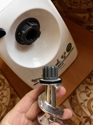 Мясорубка Bosch MFW2517W с насадкой соковыжималкой