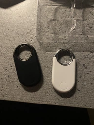 GPS Bluetooth трекер смарт брелок для iPhone iOS Find My локатор маячок поисковый для ключей детей животных котов собак авто вещей смарт трекер комплект 2шт черный белый мини беспроводной портативный геотрекер AirTag аналог противокражный сигнализация фото от покупателей 3