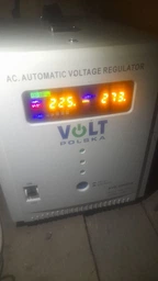 Стабилизатор сетевого напряжения Volt Polska AVR 5000VA 5AVR5000SE 5000 Вт фото от покупателей 2