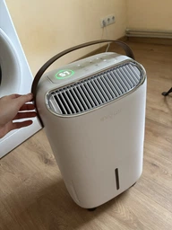 Осушитель воздуха evoair NovaDry 12 Smart, 30 м², ионизация воздуха, УФ - обеззараживание, осушение до 12л/24 ч, резервуар 2.5 л, умный контроль влажности воздуха, мобильное приложение, White - Brown фото от покупателей 5
