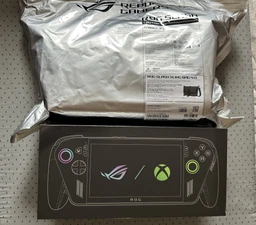Портативная консоль ASUS ROG Xbox Ally X (2025) RC73XA-NH015W (90NV00H2-M00400) фото от покупателей 3