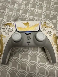 Накладки на стіки Skull & Co. White (6в1) для геймпадів Sony DualSense PS5 / DualShock PS4 / Pro Controller [455862619] фото від покупців 6