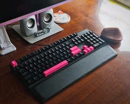 Набір кейкапів Hator Green Lime PBT keycaps ESC/SPACE/ENTER/R.SHIFT/ARROWS (HTS-710) фото від покупців 4