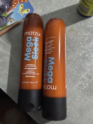 Шампунь для гладкости волос Matrix Total Results Mega Sleek 1000 мл